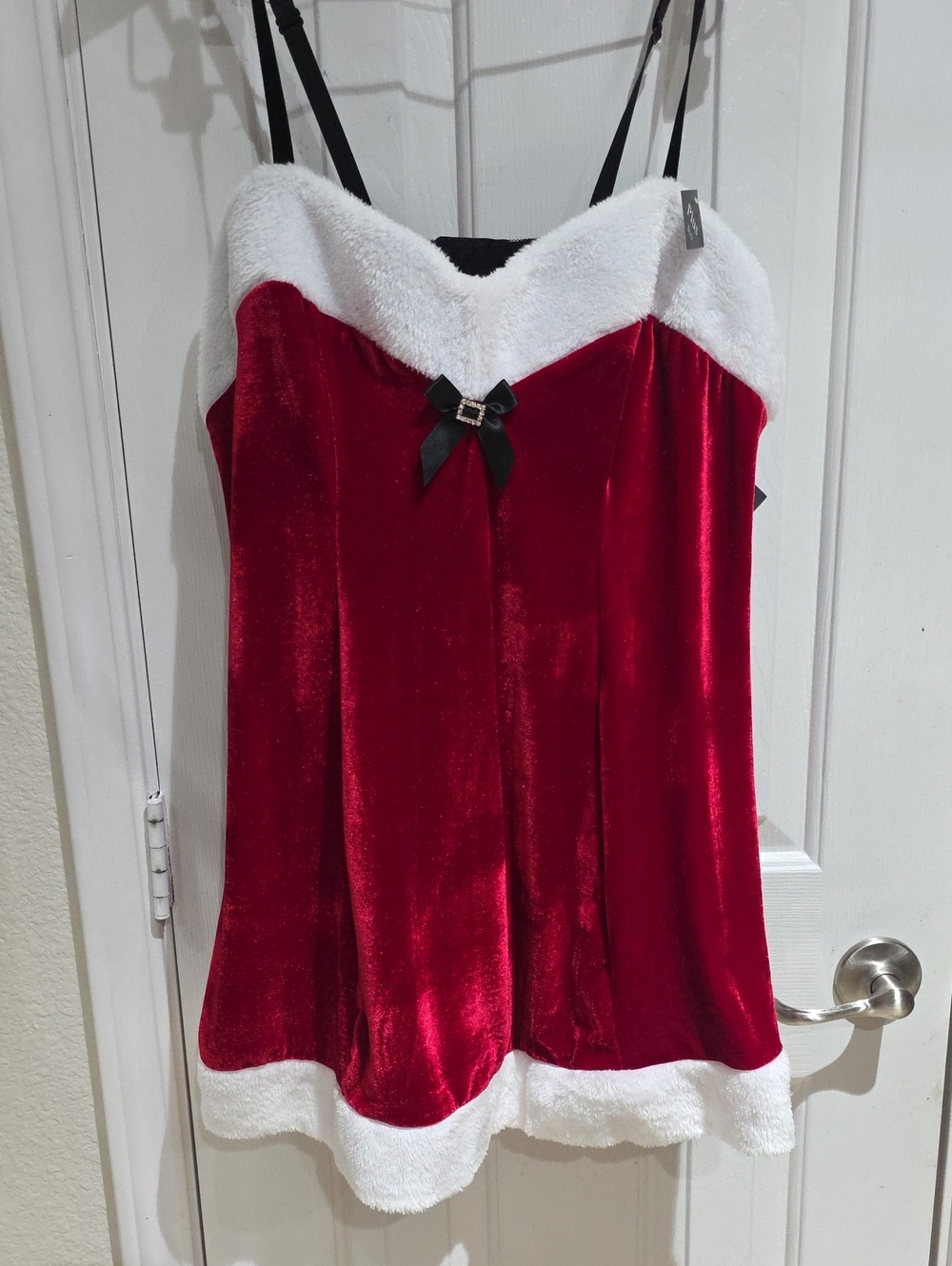 Cinema Etoile NWT Wmns  Red Velvet Holiday Chemise Set, Size 2X (Looks Smaller)